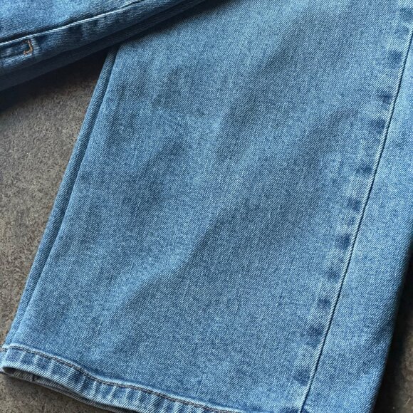 GAP Boot Cut Ankle Jeans - Picture 6 of 11